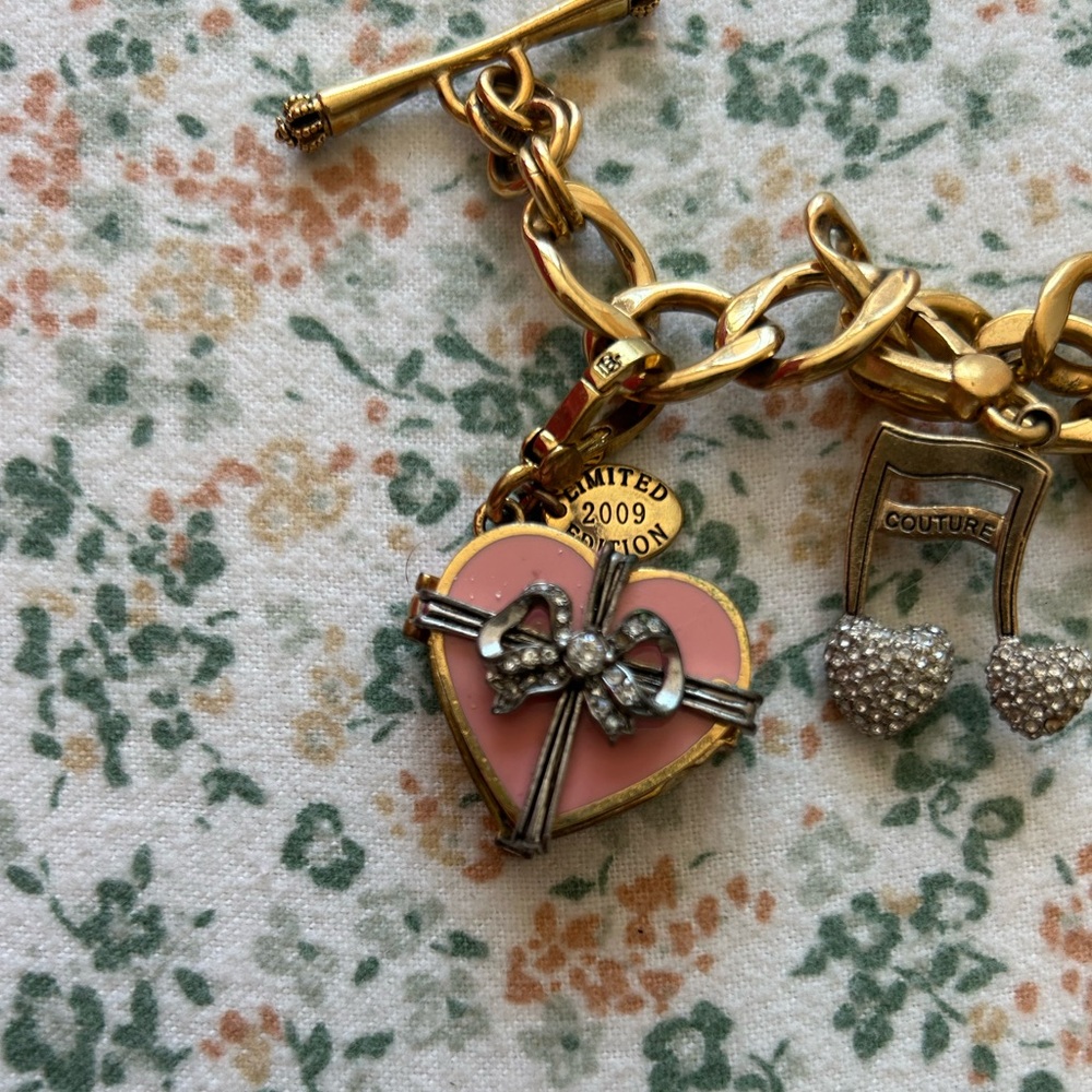 Y2K Juicy Couture charm bracelet with removable charms - Picture 9 of 14